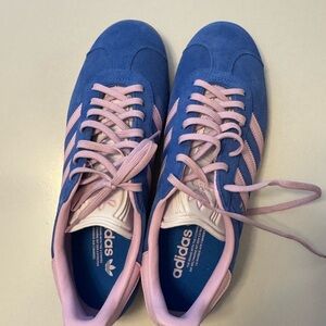 Adidas Women's Blue and Pink Suede Sneakers